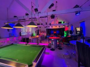 Campings Mobil home au bord de la mer, vue sur la mer camping de la falaise a Equihen-Plage : photos des chambres