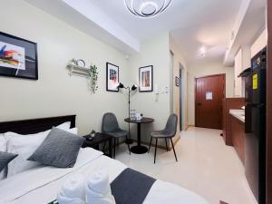 1BR Condotel Suite at Sunshine100 City Plaza #SS04-1