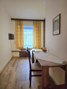 Pension "Zum Goldenen Kreuz"