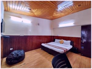 HOTEL PREMIUM U AND ME PALACE Near Naini Jheel - Parking and Free Wi-Fi Facilities - A Best Vacation Stay With Family