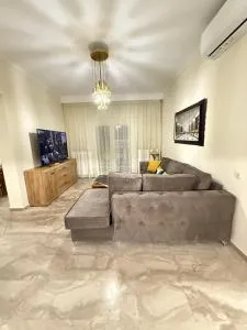 Efesou Large Apartment - Ágios Spyrídon