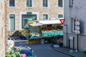 Maison Atypique en centre bourg de Matignon - Ruca