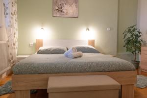 Grandma Marias Retreat