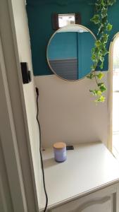 Wohnwagen auf Tierschutz Landhof inmitten der Natur