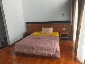 Vila angkoso - Cikakak