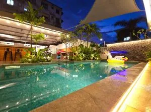 Jonker Street New Cozy Home 20pax Swimming Pool Karaoke - Tranquerah