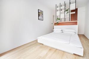 Matic Atrium Designer Apartment