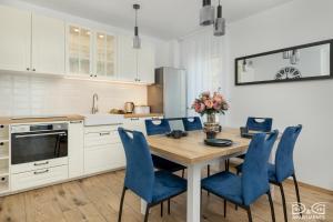 Blue Harmony D&D Apartments