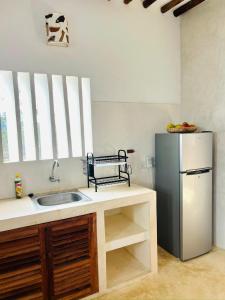 Nyota ya Amani, Shela Lamu