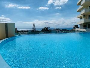 Luxury Seaview Apartment