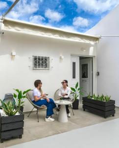 SugarDustApt Elegant Retreat 150m from the Sea