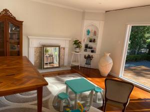 Great location in woburn at hutt central