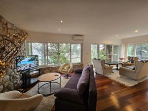 Novi Escape 2 Beachfront 4 Star Apartment