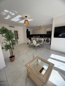 Magnifique 3 pièces à 100m de la mer