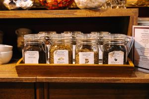 Hotels Les Violettes Hotel & Spa : photos des chambres