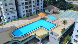2-5pax Sunshine BeachFront, Wifi, 50"TV, FREE PARKING & POOL