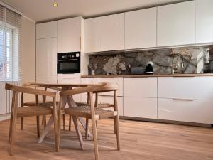 Apartment mit Mainblick 15 Min vom FFM-Airport