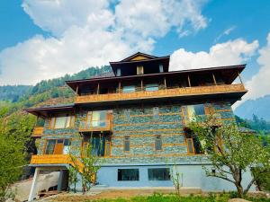 The Shaurn Hotel & Resort