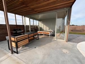 VILLA Seamu 海風とどく広々贅沢GARDEN エアコン付きBBQルームを備えた高級ヴィラ
