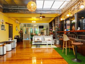 โรงแรมแอร์เบสท์ - Airbest Hotel