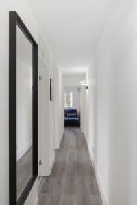 1st Floor Flat by Reading Centre Perfect for Contractors and Long-Term Stays