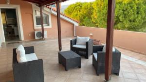 Thanos Attic Apartment Kefalonia