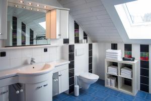 Happy Place Ferienwohnung mit Moselpanoramablick, Dachterrasse und Sauna