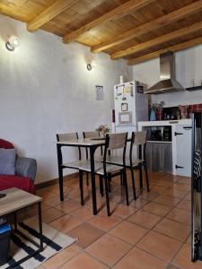 Maisons de vacances Maison climatise 1 a 4 pers 1 chambre et 1 mezzanine : photos des chambres