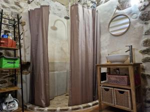 Maisons de vacances Maison climatise 1 a 4 pers 1 chambre et 1 mezzanine : photos des chambres