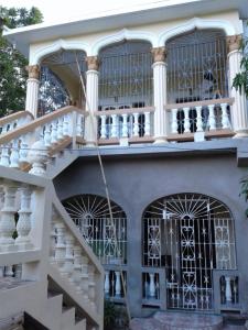 Ocean Breeze Retreat Jamaica Ocho Rios Getaway