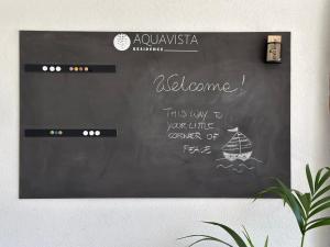 Aquavista Residence - Lake & Poolside Vacation Homes