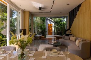 Aura Umalas - Futuristic 2BR Rooftop Villa with Green Views