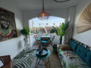 Studio with balcony in Antibes with AC