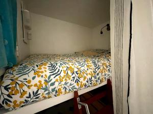 Studio with balcony in Antibes with AC