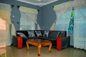 Home Of Wonders Eco Hostels