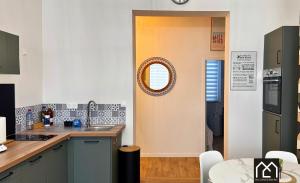 RoCam Spot - Hyper Centre, Cour, parking