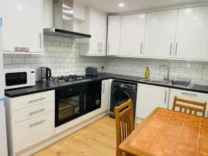 OYO Dorset House at Upton Park