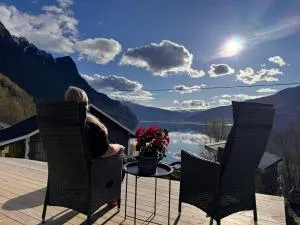 Fjordsuiten, enestående opplevelse i unik natur - Luster