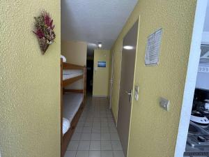 Appartements Centre-ville, proche plage - Appt 2P cabine, 4 pers avec parking prive, Le Grau-du-Roi - FR-1-250-114 : photos des chambres