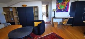 Appartement dans maison contemporaine