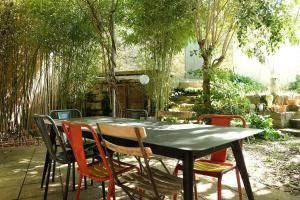 Maisons de vacances Village house with pool 8 minutes from Uzes : photos des chambres