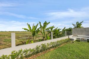 Villa Luxfield - Peaceful minimalist 2BR villa with Big garden and Views