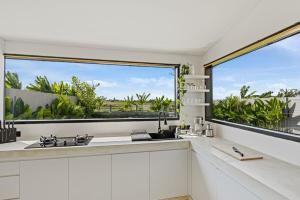 Villa Luxfield - Peaceful minimalist 2BR villa with Big garden and Views