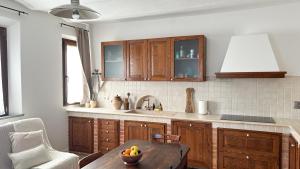 Sul lago Appartamenti Casa Del Lago con Piscina Acqua Salata