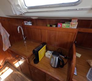 Joky - Floating refuge