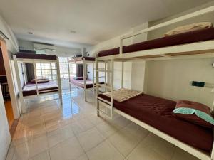 Ananas Central Phuket Hostel