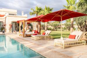 Luxury 5-Suite Villa with Heated Pool, Steam Room & Games