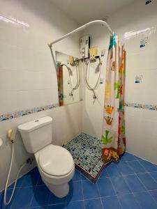 Ananas Central Phuket Hostel