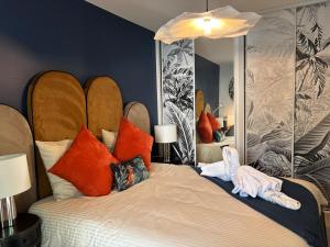 Appartements Retro-chic elegance with terrace near tramway : photos des chambres