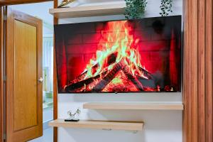 Luxury 2BR City Center Condo